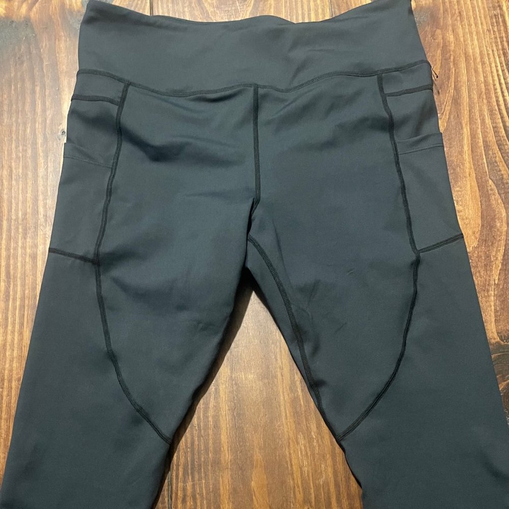 Zyia Black Light n Tight NWOT